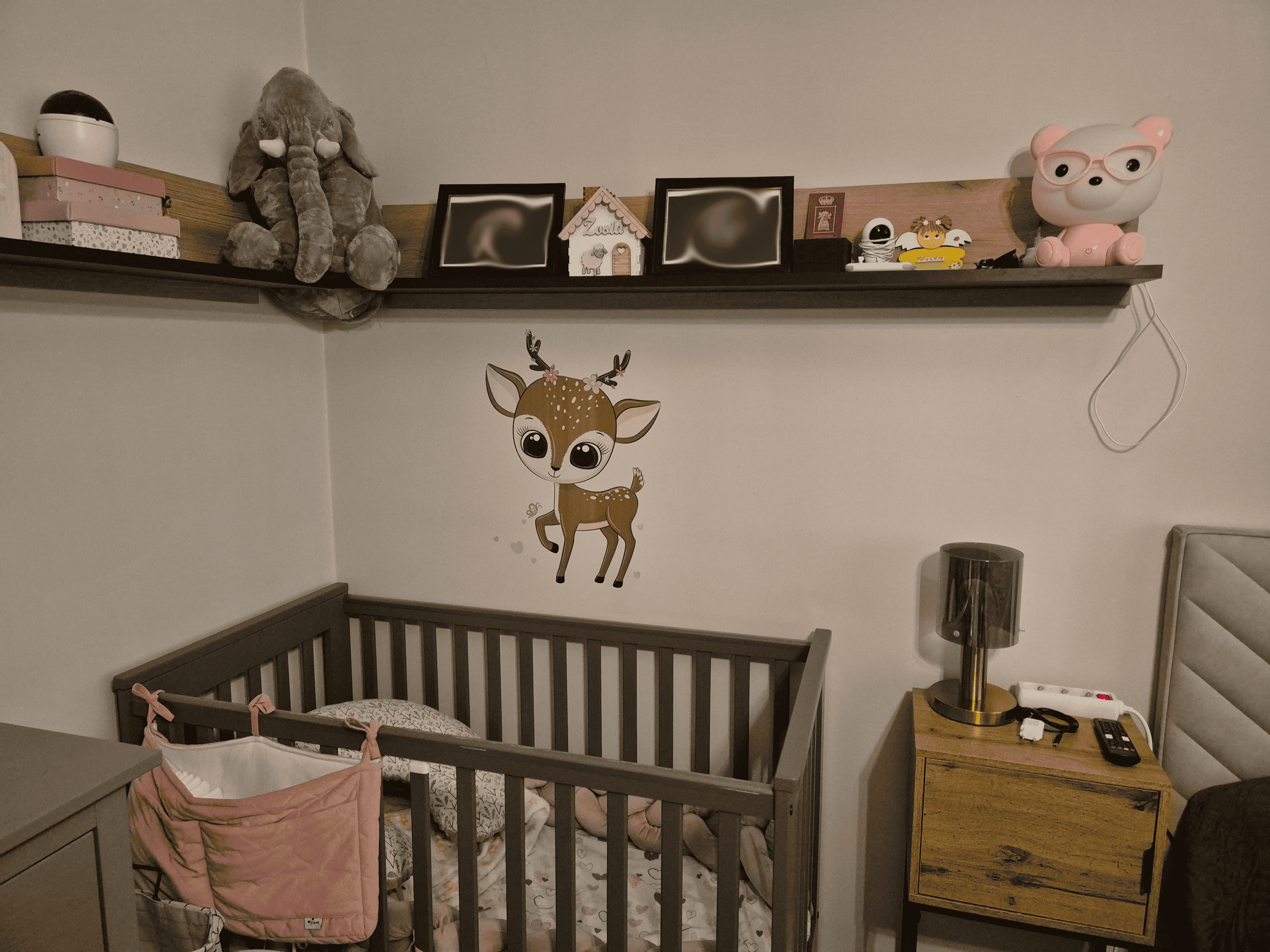 Nowoczesny mural ścienny z wzorem geometrycznym - sztuka ścienna Białystok